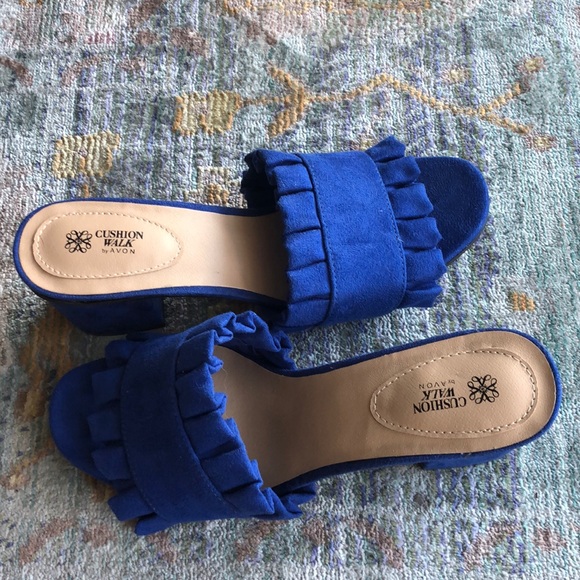 Cushion Walk Ruffled FauxSuede Slides! - Picture 4 of 5